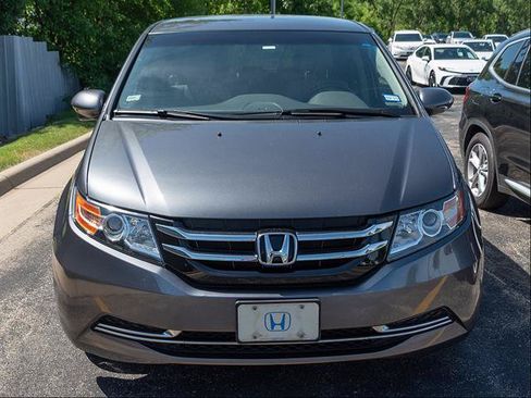 Used 2016 Honda Odyssey SE image 3