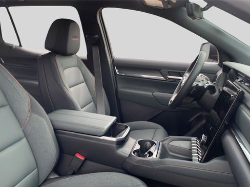 New 2026 GMC Terrain AT4 w/ Technology Package II image 23