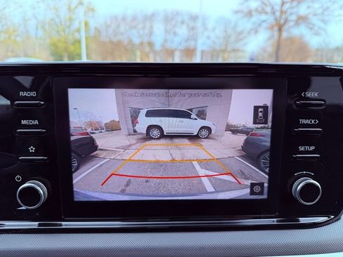 Used 2022 Kia K5 LX image 22