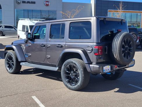 Used 2021 Jeep Wrangler Unlimited Sahara image 7