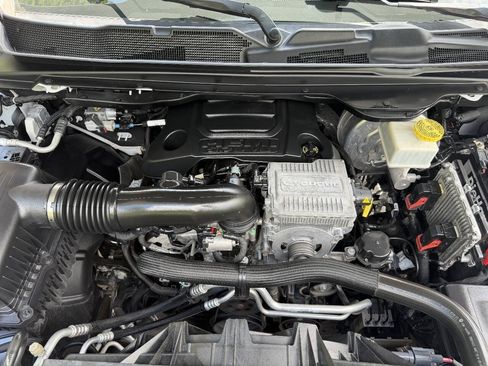 Used 2019 RAM 1500 Limited AWD/4WD image 18