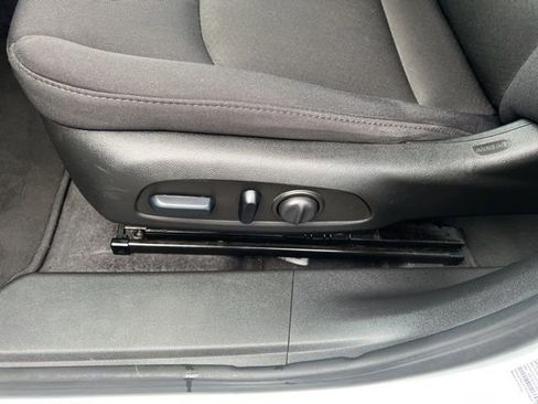 Used 2023 Chevrolet Malibu LT image 44