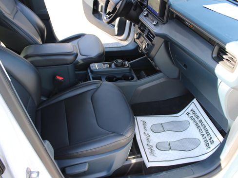 Used 2024 Ford Maverick Lariat w/ Black Appearance Package image 15