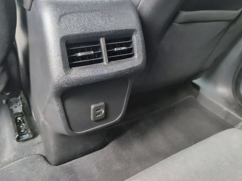 Used 2020 Chevrolet Equinox LS w/ LS Convenience Package AWD/4WD image 26