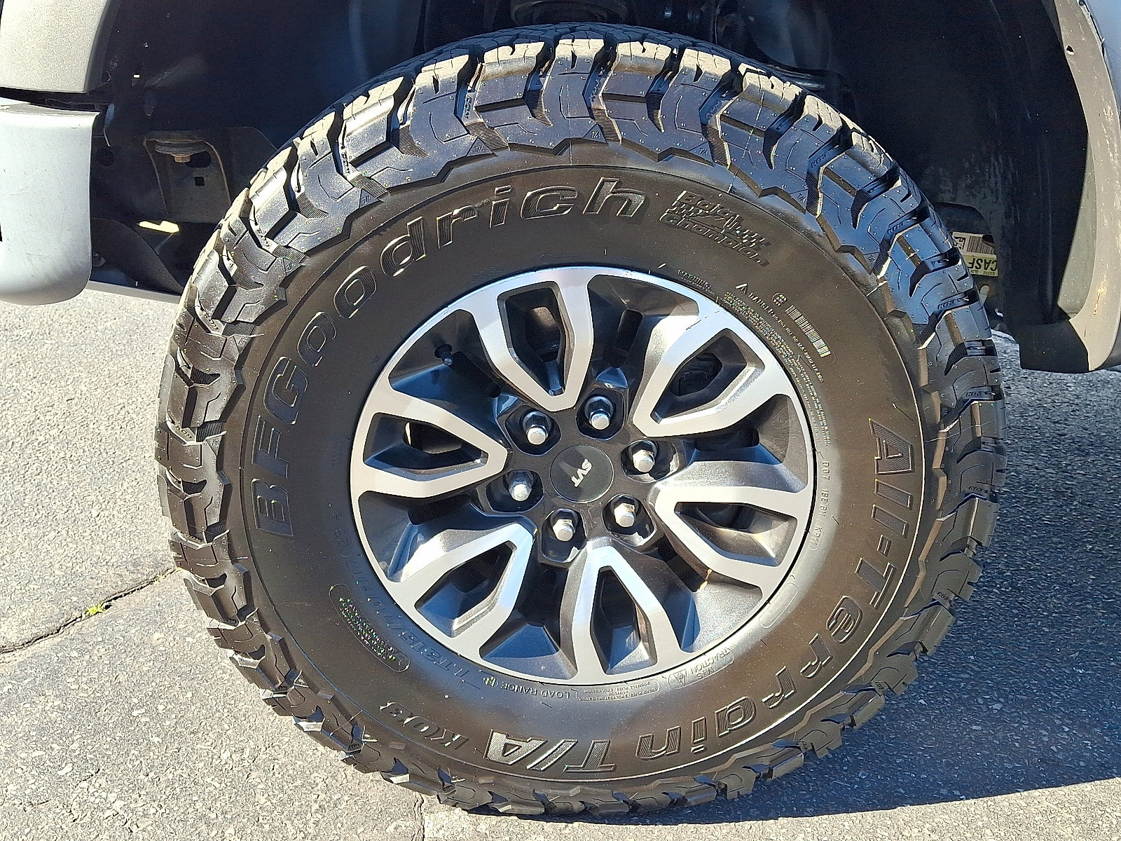 Used 2012 Ford F150 Raptor w/ Raptor Luxury Pkg AWD/4WD image 9