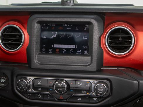 Used 2020 Jeep Gladiator Rubicon w/ Trailer Tow Package image 22