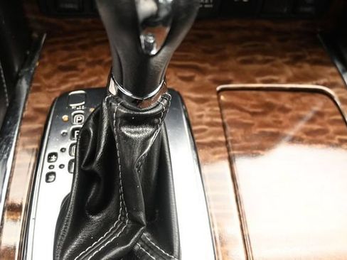 Used 2018 Nissan Armada SL w/ Premium Package RWD image 38