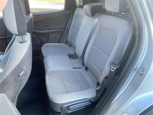 Used 2022 Ford Escape SE w/ SE Sport Appearance Package image 24