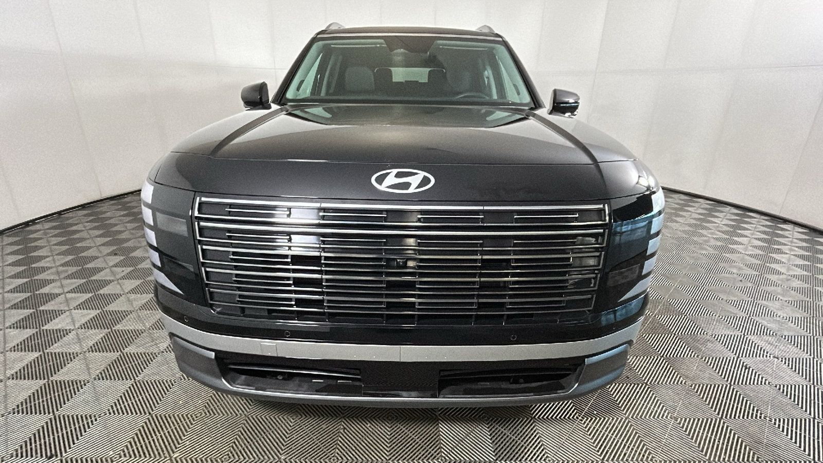 Certified 2026 Hyundai Palisade Limited AWD/4WD image 8