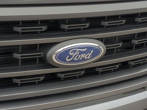 Certified 2022 Ford F150 XLT w/ Equipment Group 302A High image 16