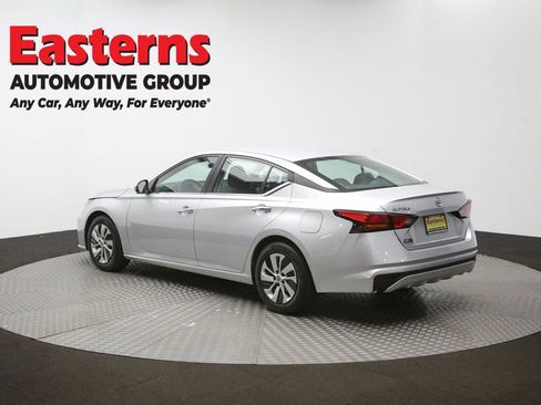 Used 2023 Nissan Altima 2.5 S FWD image 61