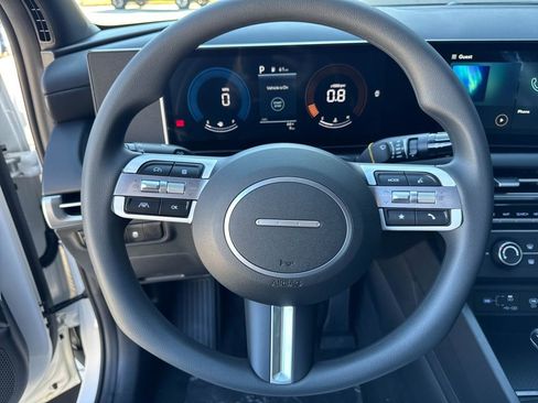 New 2026 Hyundai Santa Cruz SE FWD image 3