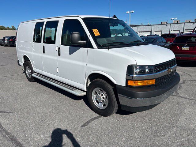 Used 2025 Chevrolet Express 2500 w/ Driver Convenience Package RWD image 11