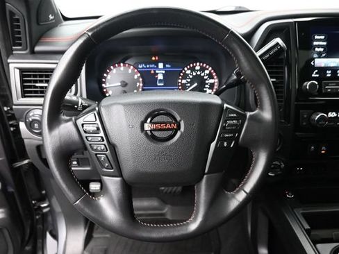 Used 2022 Nissan Titan PRO-4X w/ Pro-4x Convenience Package AWD/4WD image 33