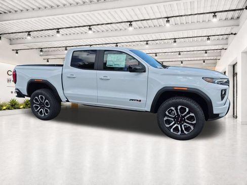 New 2026 GMC Canyon AT4 w/ AT4 Premium Package AWD/4WD image 15
