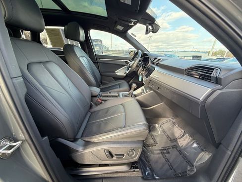 Used 2022 Audi Q3 2.0T Premium w/ Convenience Package image 22