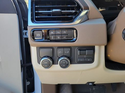 New 2026 GMC Yukon XL Denali w/ Denali Reserve Package RWD image 21
