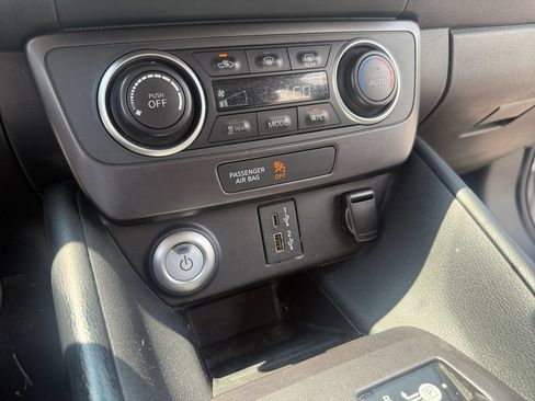 Used 2023 Nissan Leaf S FWD image 17