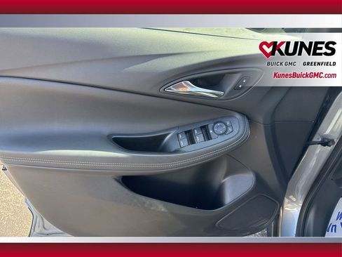 Used 2023 Buick Encore GX Preferred w/ Cold Weather Comfort Package AWD/4WD image 18