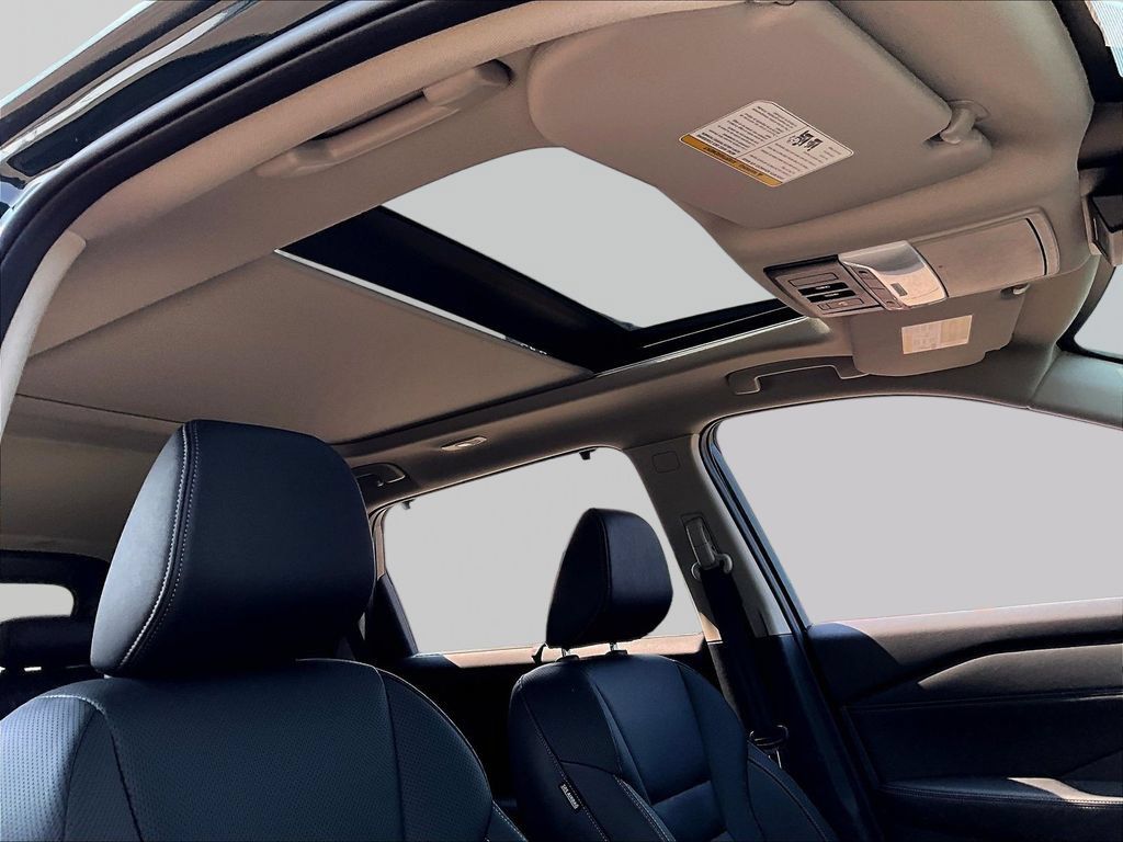 New 2026 Nissan Rogue Platinum AWD/4WD image 32