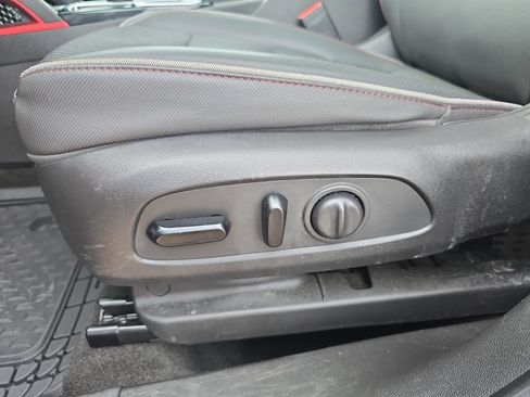 Used 2022 Chevrolet TrailBlazer RS w/ Sun and Liftgate Package FWD image 28