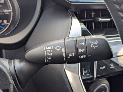 Used 2023 Toyota Venza XLE AWD/4WD image 29