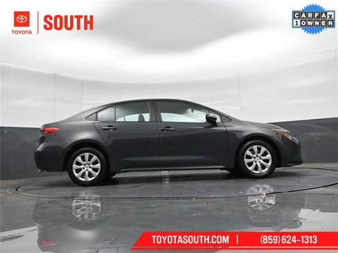 Used 2023 Toyota Corolla LE image 35