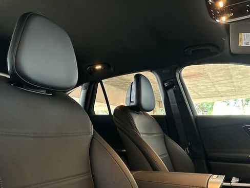 Certified 2025 Mercedes-Benz GLC 300 image 20