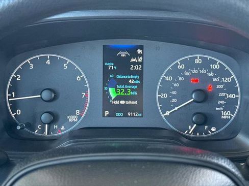 Certified 2025 Toyota Corolla LE image 28