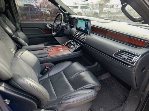 Used 2023 Lincoln Navigator L Reserve AWD/4WD image 37