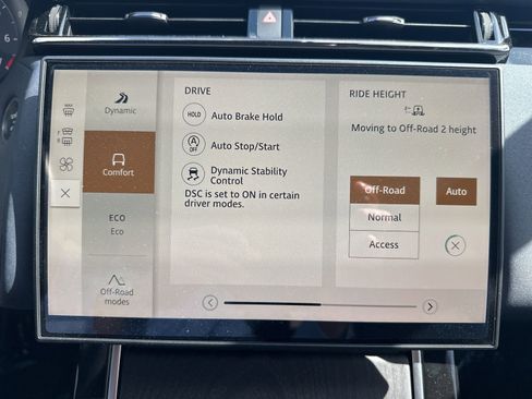 Used 2025 Land Rover Range Rover Velar Dynamic SE AWD/4WD image 23