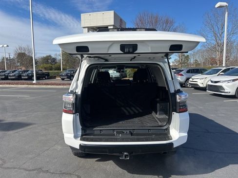 Used 2017 Toyota 4Runner TRD Off-Road image 7