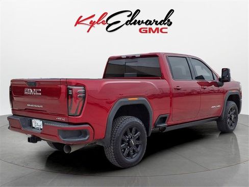 Used 2025 GMC Sierra 2500 AT4 w/ AT4 Premium Plus Package image 5