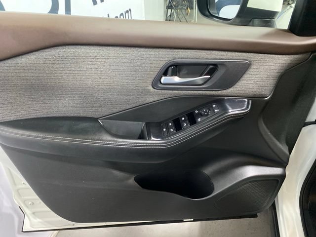 Certified 2023 Nissan Rogue SV AWD/4WD image 9