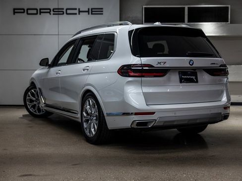 Used 2025 BMW X7 xDrive40i image 3