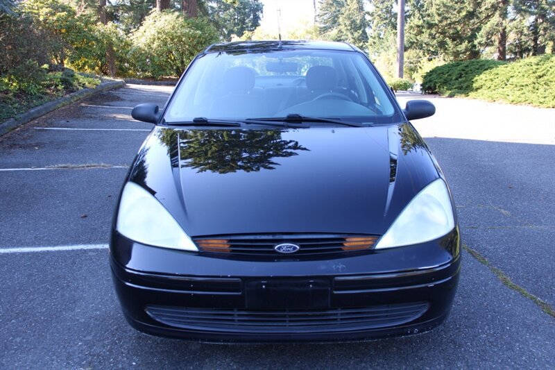 Used 2002 Ford Focus LX FWD image 9