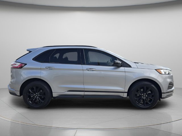 Used 2024 Ford Edge SE w/ Black Appearance Package AWD/4WD image 7