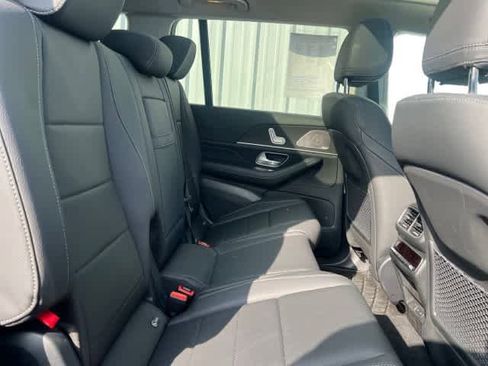 Certified 2026 Mercedes-Benz GLS 450 4MATIC image 15