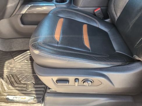 Used 2020 GMC Sierra 1500 AT4 w/ AT4 Premium Package image 24