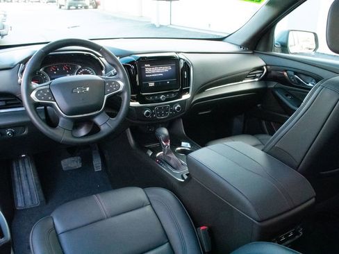 Certified 2024 Chevrolet Traverse RS image 21