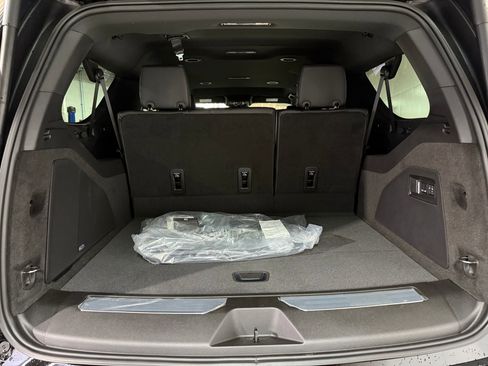 New 2025 Cadillac Escalade ESV Luxury image 46