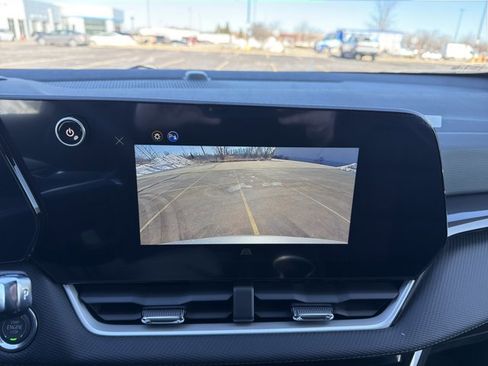 New 2026 Chevrolet Equinox LT image 17