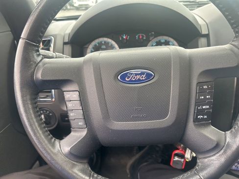 Used 2010 Ford Escape Limited image 8