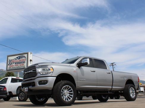 Used 2024 RAM 3500 Laramie w/ Sport Appearance Package AWD/4WD image 40