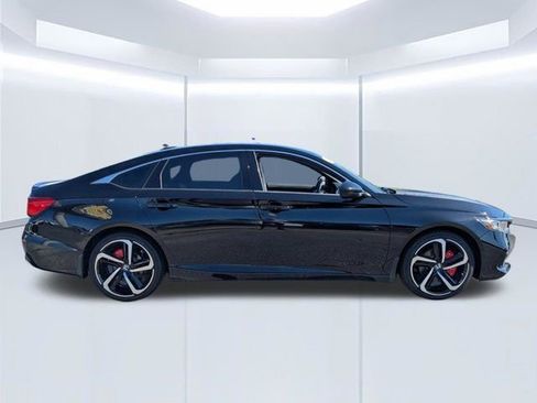 Used 2022 Honda Accord Sport image 3