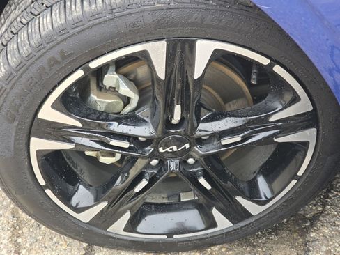 Used 2023 Kia K5 GT-Line image 32