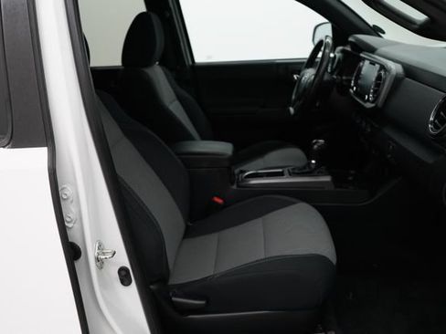 Used 2020 Toyota Tacoma TRD Off-Road w/ Technology Package AWD/4WD image 48