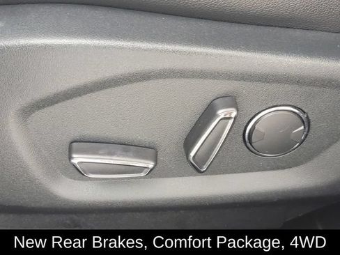 Used 2018 Ford Explorer XLT w/ Equipment Group 202A AWD/4WD image 14