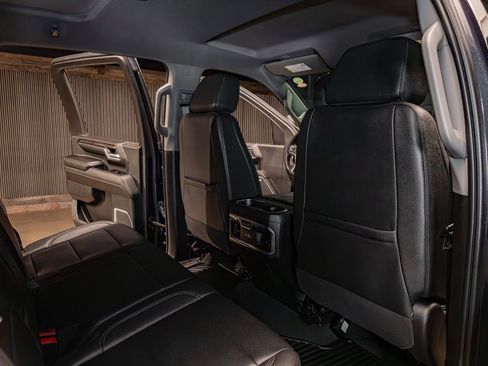 Used 2024 Chevrolet Silverado 2500 LTZ w/ LTZ Plus Package image 28