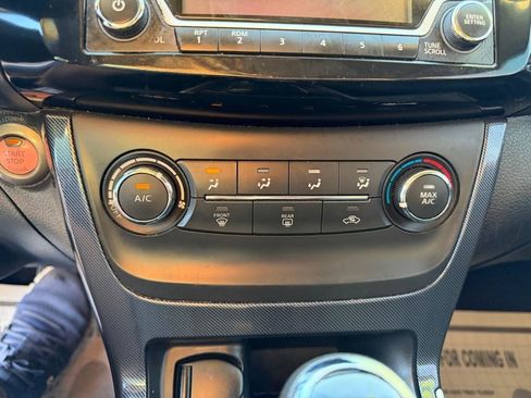 Used 2017 Nissan Sentra SR FWD image 37